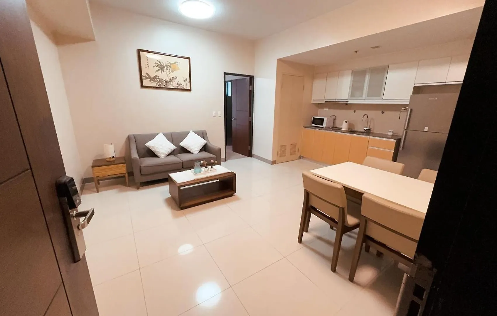 Aparthotel One Uptown Residence Taguig