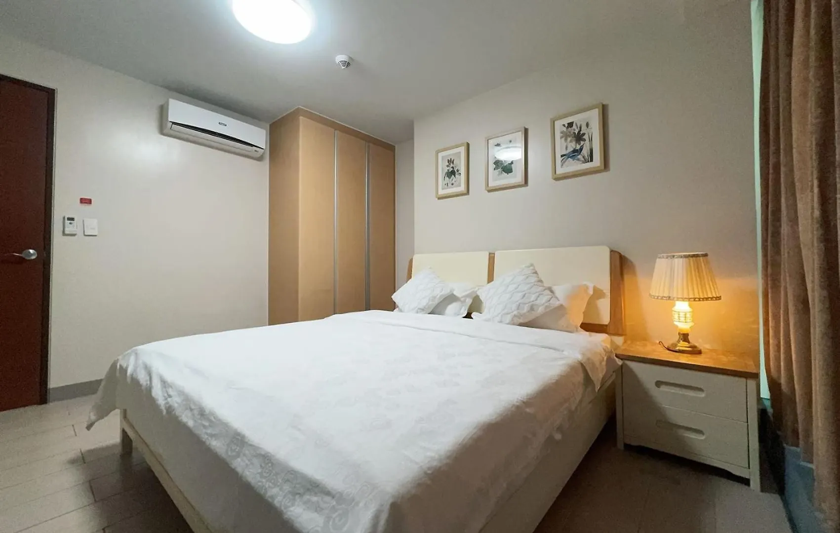 One Uptown Residence Taguig 0*,  Philippines